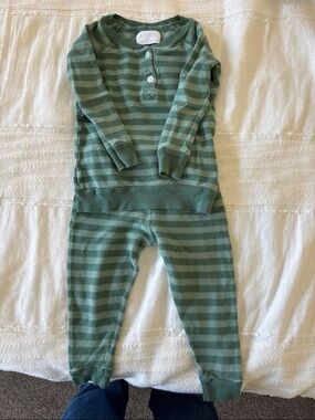 Tea Collection Green Striped Kids Pajama Set